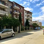 Apolon-7 Sea Breeze דירה נסבר