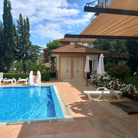 Apolon-7 Sea Breeze Appartement *