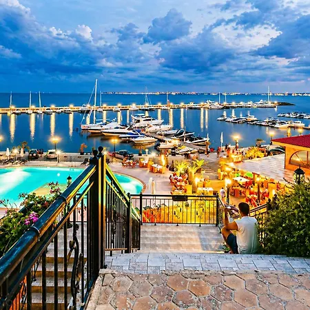 Apollon-6 Sea Breeze Appartement